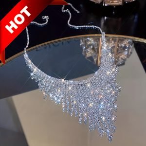 Elegant Rhinestone Tassel Necklace: Luxurious Court Style Vintage Pendant