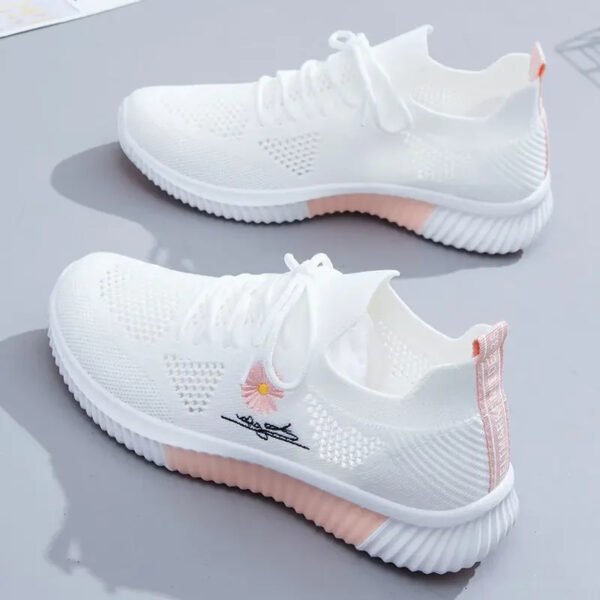 Summer New Sports Shoes Women's Shoes Casual Running Summer Breathable Mesh Small White Shoes Homme Chaussures Sneakers Women