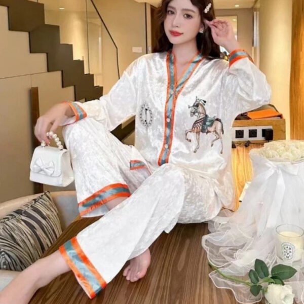 Spring Autumn New Korean Pajamas Women's Fashion Gold Velvet Long-Sleeved Pants 2-Piece Home Clothes V-Neck High-Grade Suit