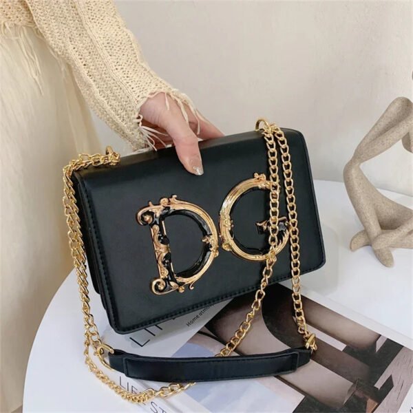 Classic PU Leather Women's Shoulder Bag Square Flip Small Square Bag Fashion Trend Women's Crossbody Bag Armpit Bag