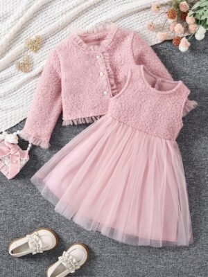 3pcs/Set Young Girls Stylish Elegant Arch Text Cropped Sweatshirt With Vest And Belted Cargo Pants, Suitable For Birthday, New Year, Christmas, Parties, Vacations, Daily Wear, Fit For Summer, Autumn, Spring, Fashionable, Cute, Girly