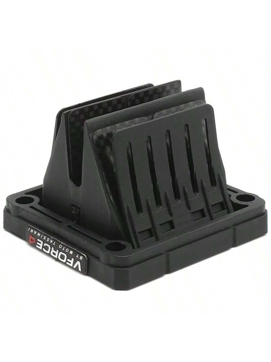 17328692451f6fe6e85bc83378518869b5922639d4_square.jpg 5