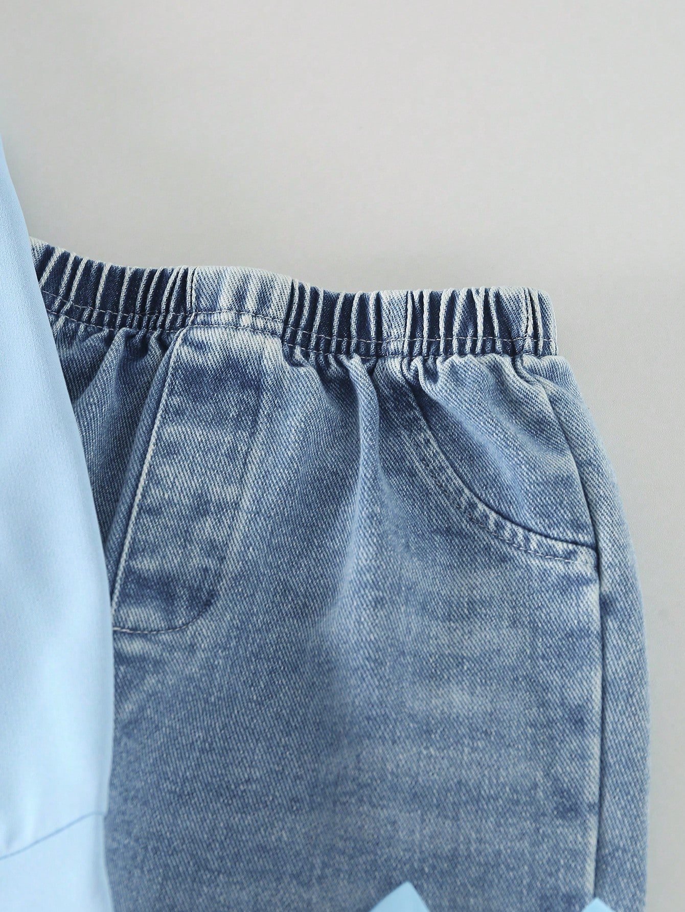 1737302433669e9f0b2b3d857022880364f883ccf9.jpg 3